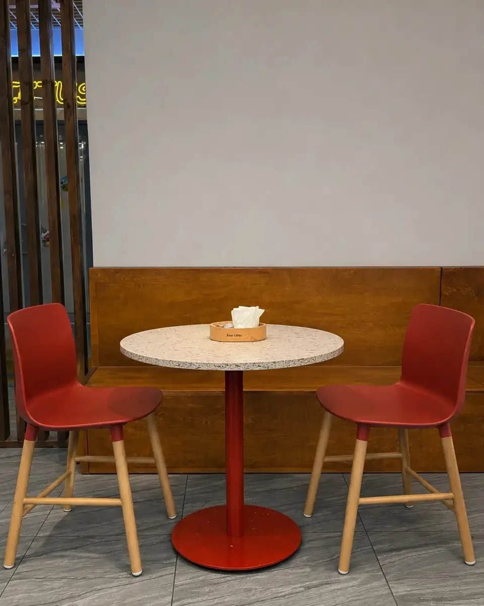 East Coffee, Café, Completed interior, interior image 4