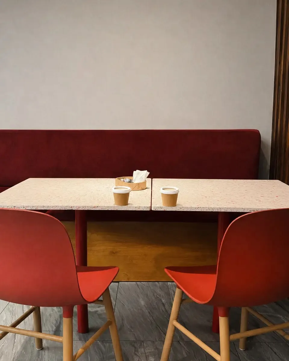 East Coffee, Café, Completed interior, interior image 5
