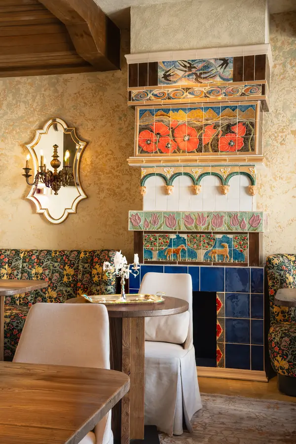 Chef at Medeu, Restaurant, Photography, interior image 18