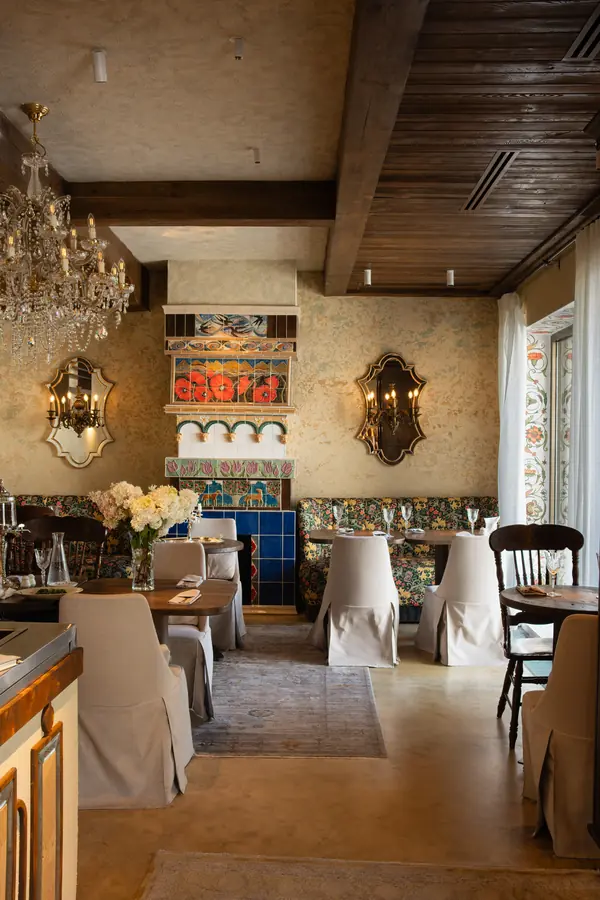 Chef at Medeu, Restaurant, Photography, interior image 19