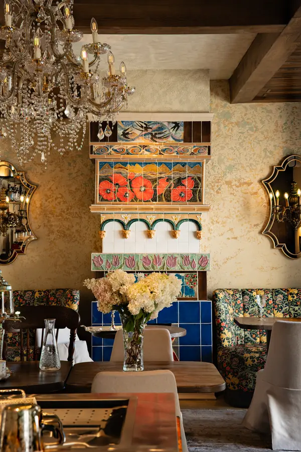 Chef at Medeu, Restaurant, Photography, interior image 22